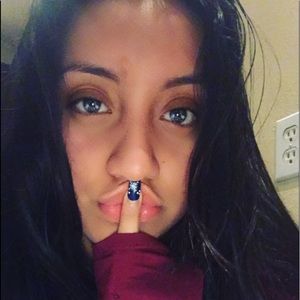 Meet your Posher, Maribel